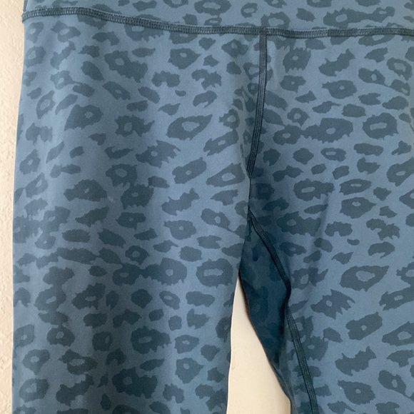 Beyond yoga leggings in teal size large - Picture 2 of 3